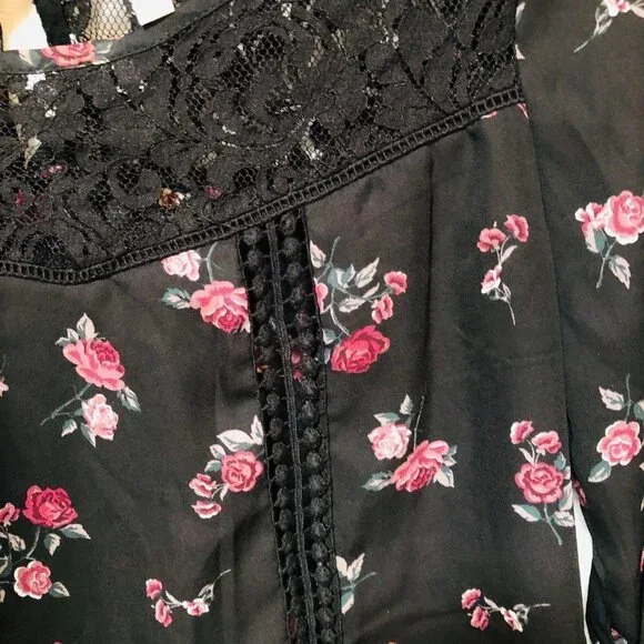 Xhilaration Black Floral Long Sleeve Boxy Blouse Size Medium - Picture 4 of 6